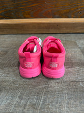 Load image into Gallery viewer, SNEAKER - 8
