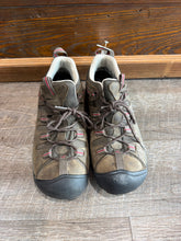 Load image into Gallery viewer, SNEAKER - 11
