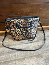 Load image into Gallery viewer, HANDBAG
