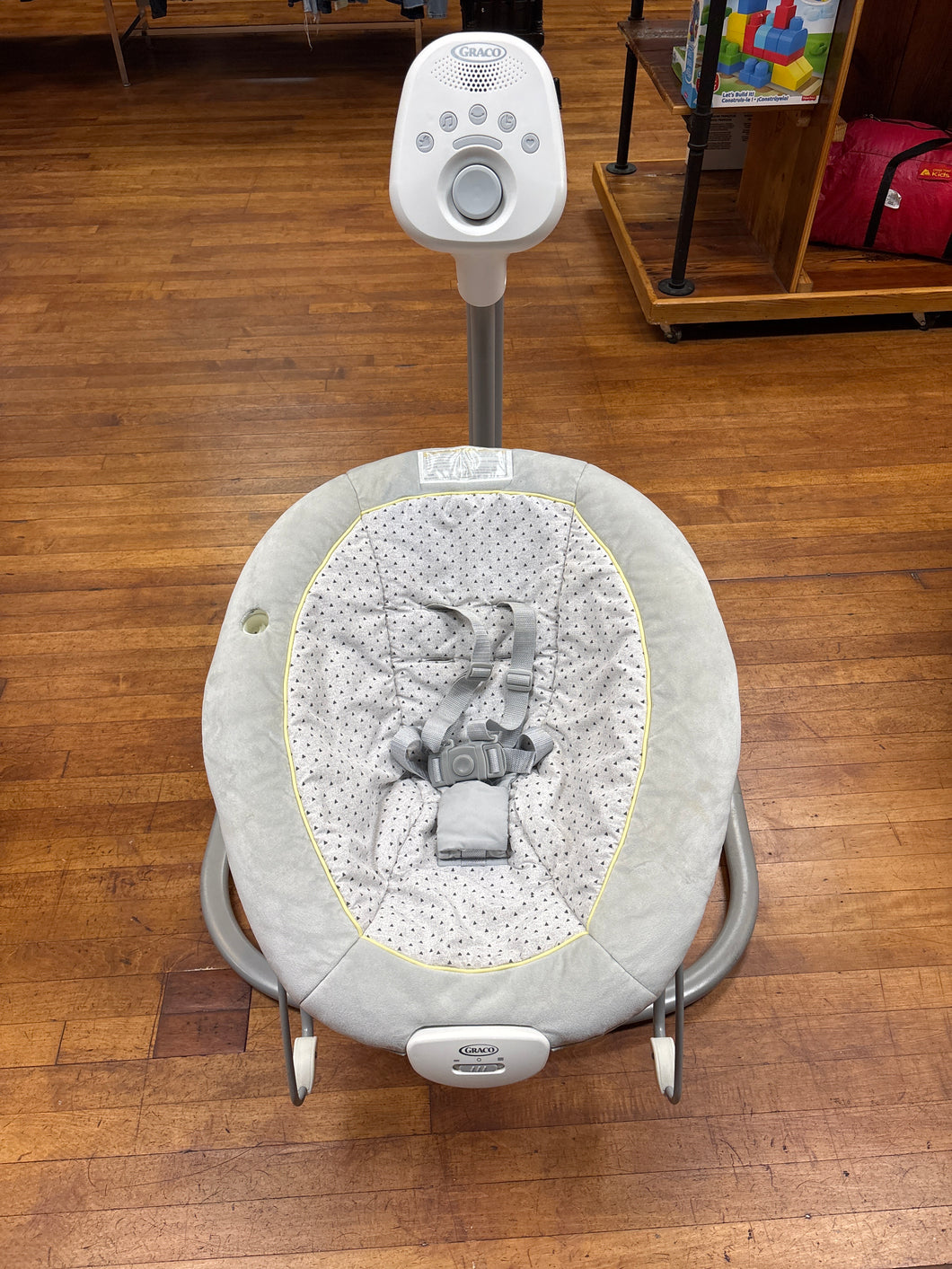 SWING W/ BOUNCER *will not ship*