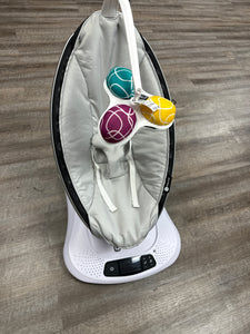 MAMAROO SWING W/ BLUETOOTH *will not ship*