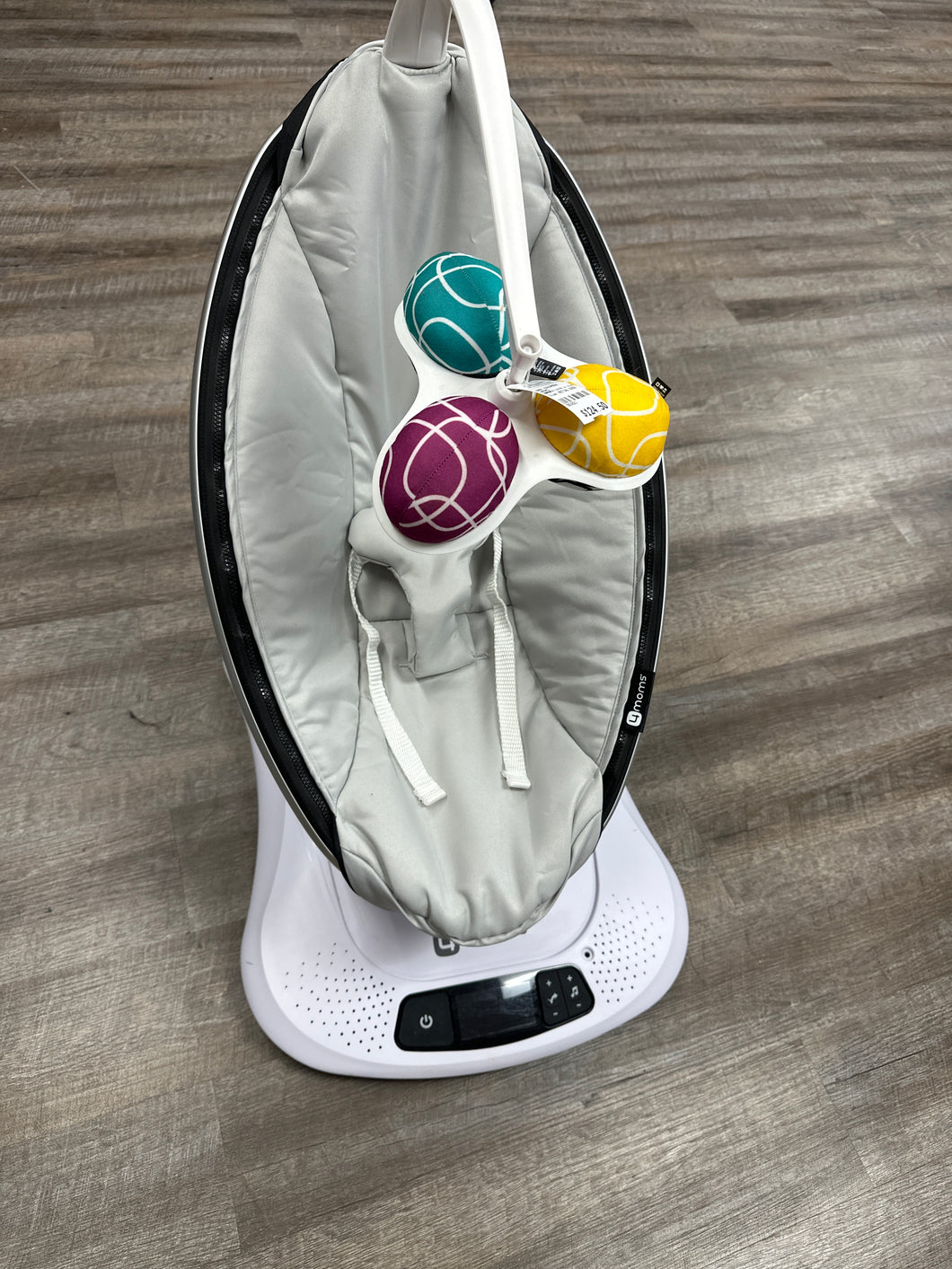 MAMAROO SWING W/ BLUETOOTH *will not ship*