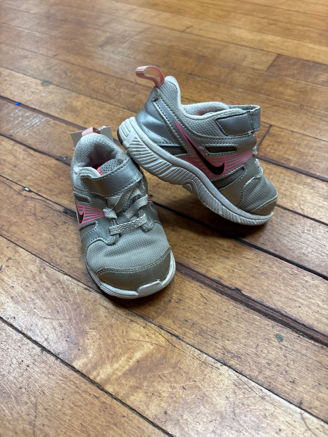 SNEAKER-7C