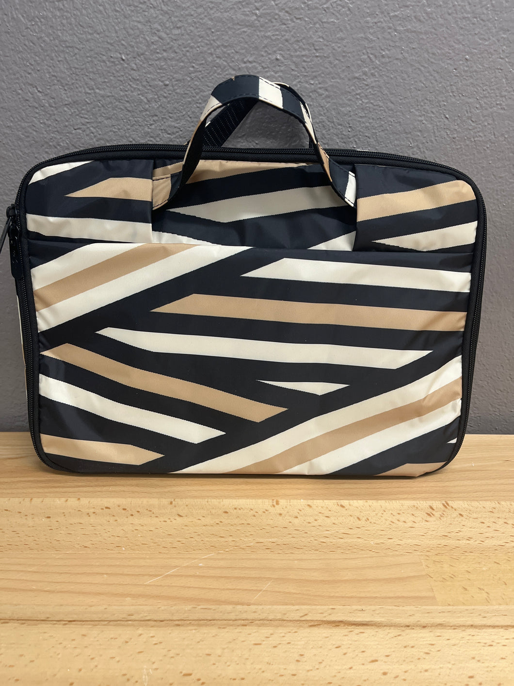 NEW! SMALL LAPTOP CASE