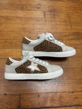 Load image into Gallery viewer, SNEAKER-5Y
