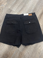 Load image into Gallery viewer, BLACK CARGO SHORTS-XL
