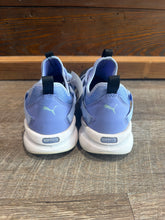 Load image into Gallery viewer, SNEAKER - 7
