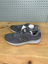 Load image into Gallery viewer, NEW! SNEAKER-8
