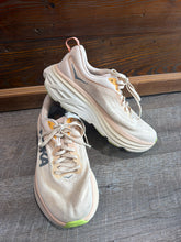 Load image into Gallery viewer, SNEAKER - 10
