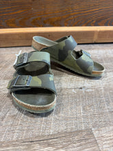 Load image into Gallery viewer, CAMO SANDAL - 2Y

