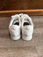 Load image into Gallery viewer, SNEAKER - LIKE NEW - 8.5

