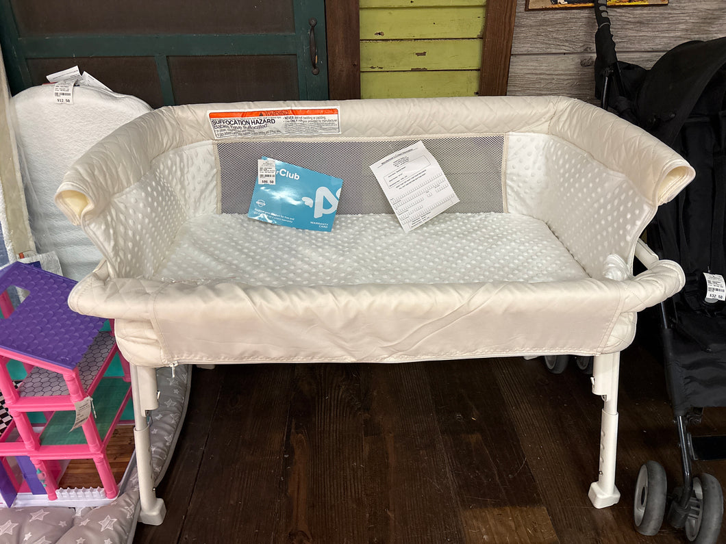 NEW! BEDSIDE BASSENIET*will not ship*