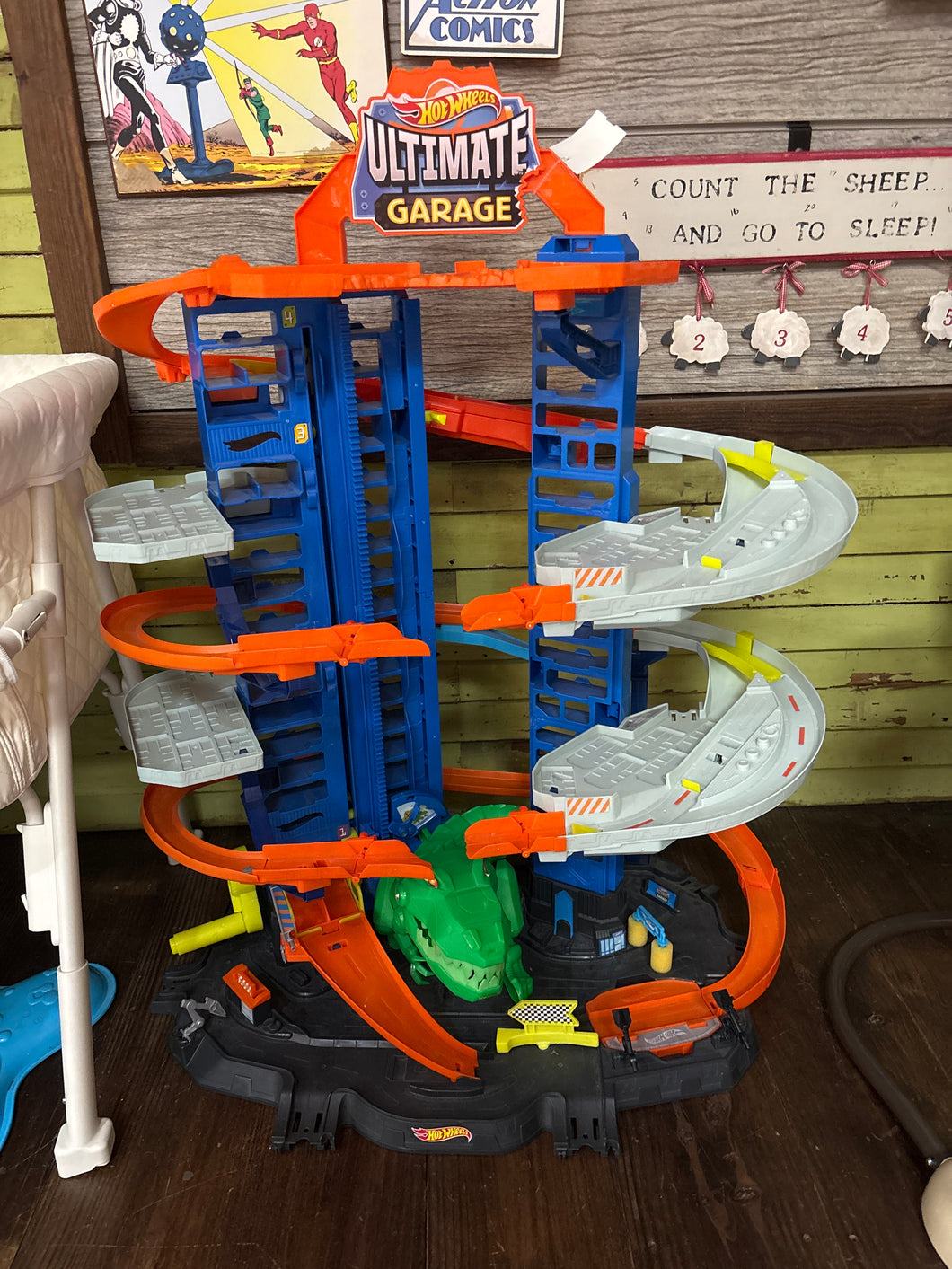 ULTIMATE GARAGE*will not ship*