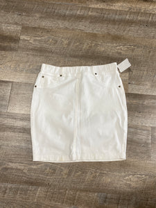 SKIRT (RETAIL $48)-M