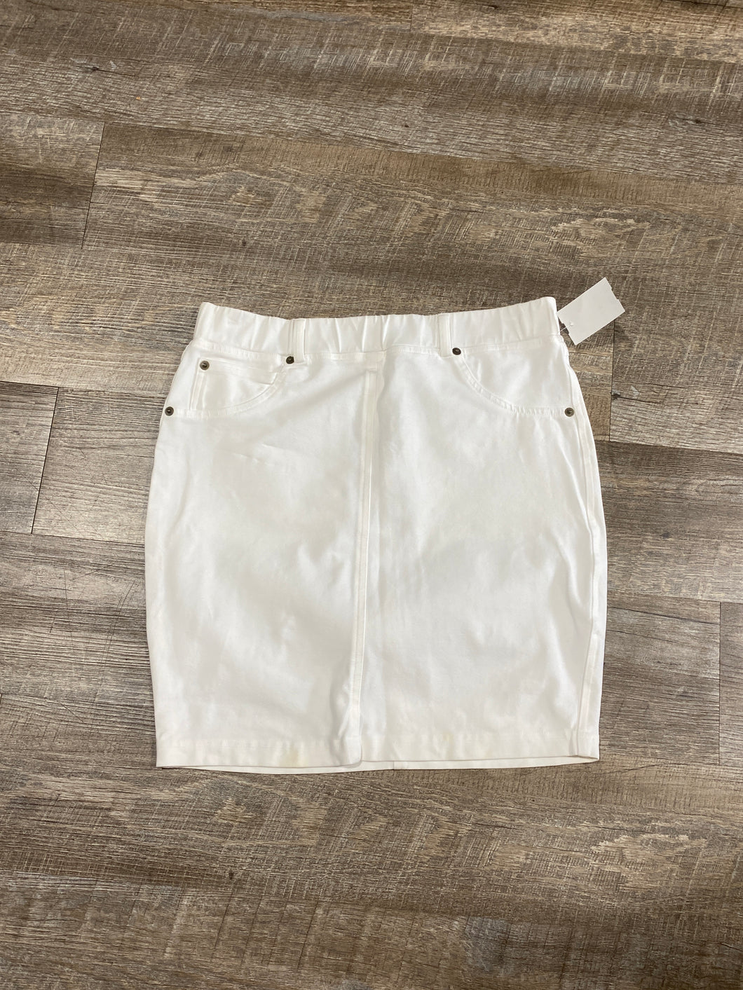 SKIRT (RETAIL $48)-M