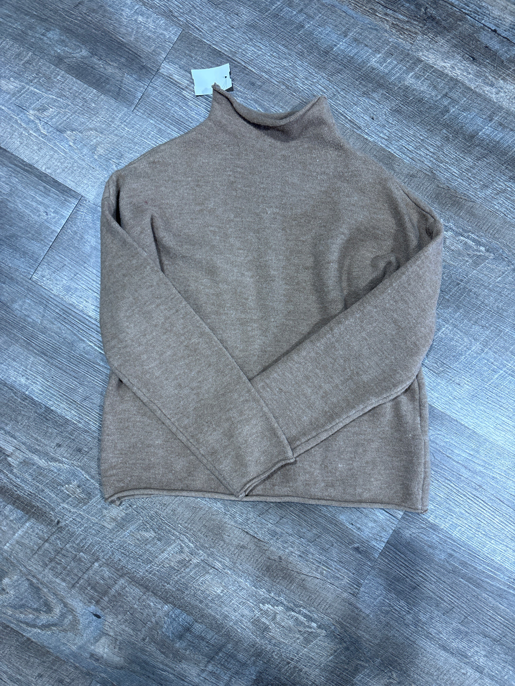 SWEATER - M/L