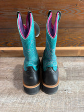Load image into Gallery viewer, BOOTS - 8.5
