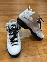 Load image into Gallery viewer, 6 RINGS SNEAKER-5.5Y
