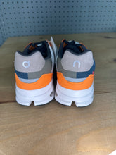 Load image into Gallery viewer, SNEAKER(RETAIL$170)-LIKE NEW-10
