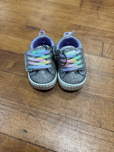 SNEAKER-NEW-2