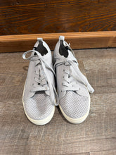 Load image into Gallery viewer, SNEAKER - 9
