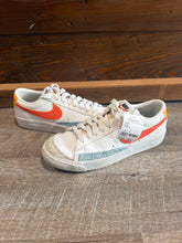 Load image into Gallery viewer, SNEAKER - 8
