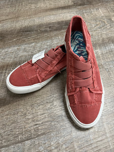 RED SLIP ON
