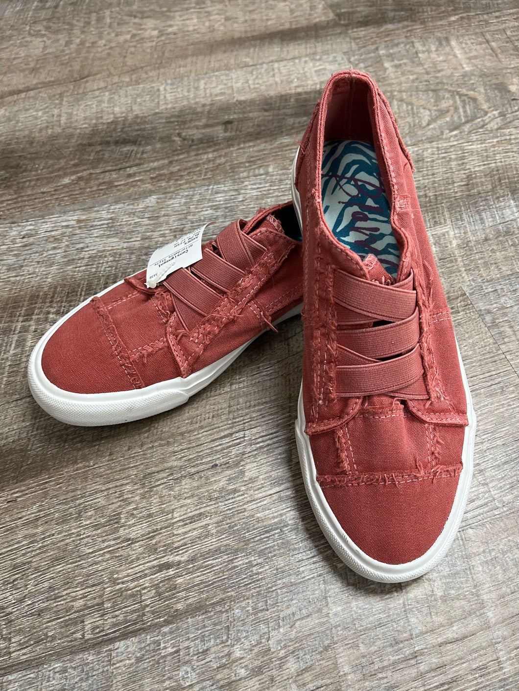 RED SLIP ON