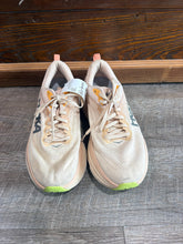 Load image into Gallery viewer, SNEAKER - 10
