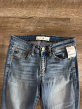Load image into Gallery viewer, JEANS - 3
