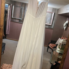 Load image into Gallery viewer, WEDDING DRESS-12
