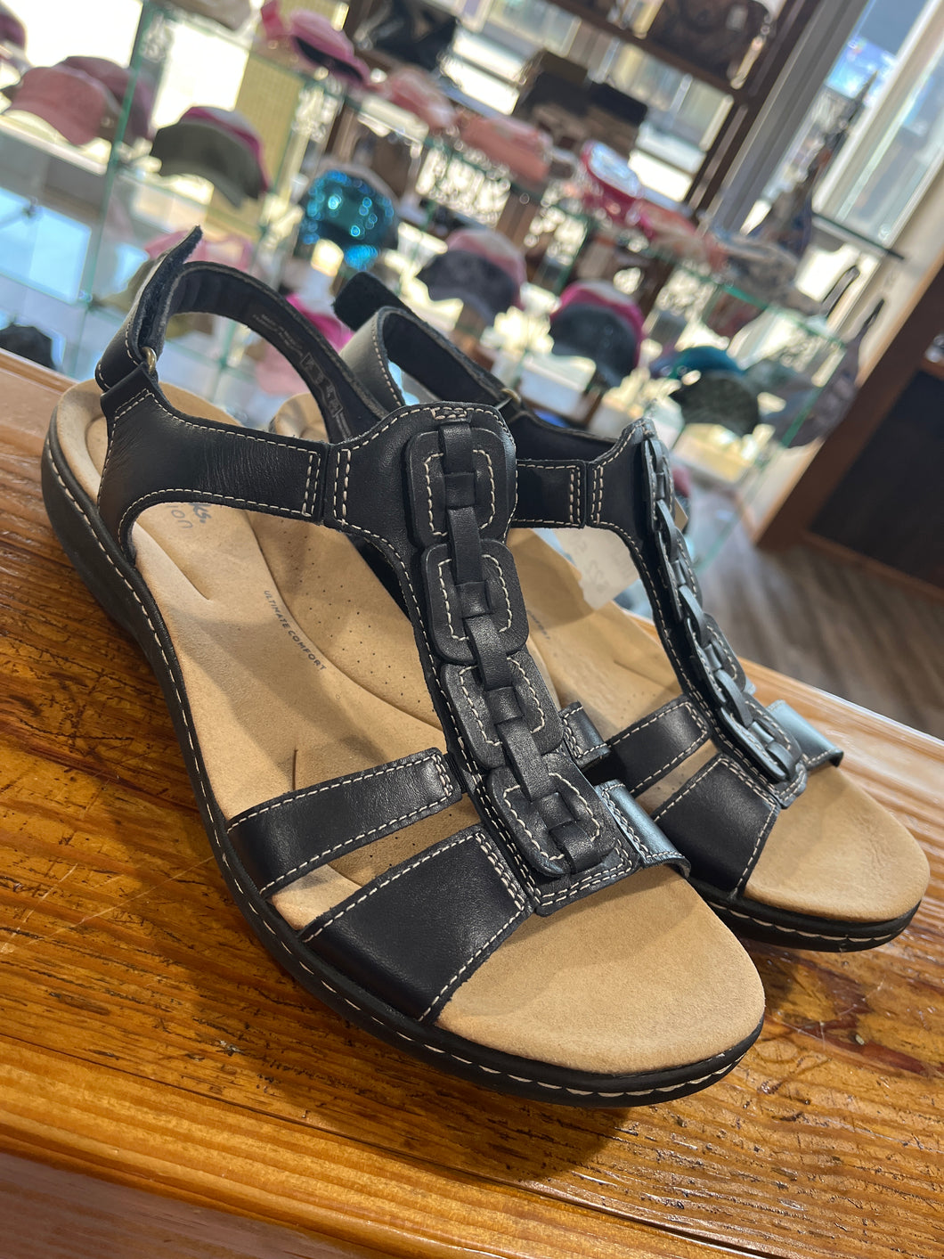 SANDAL $98 RETAIL-10
