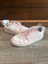 Load image into Gallery viewer, SNEAKER - 4.5Y
