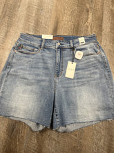 Load image into Gallery viewer, HIGH WAISTED SHORTS-2XL

