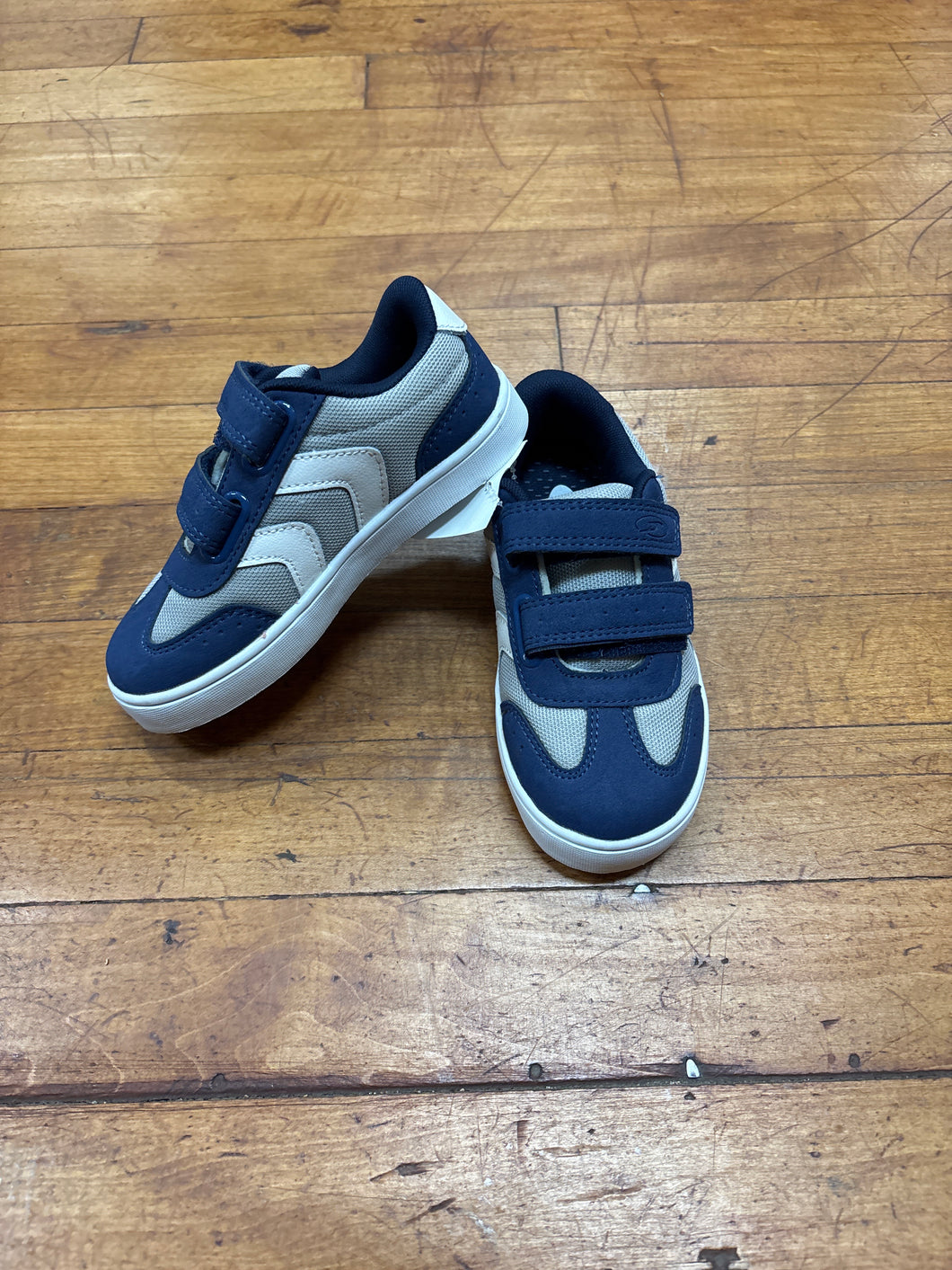 SNEAKER-9