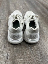 Load image into Gallery viewer, SNEAKER-10
