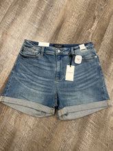 Load image into Gallery viewer, MID RISE CUFFED SHORTS-XL
