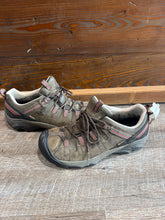 Load image into Gallery viewer, SNEAKER - 11
