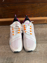 Load image into Gallery viewer, AIR MAX 270 - 7
