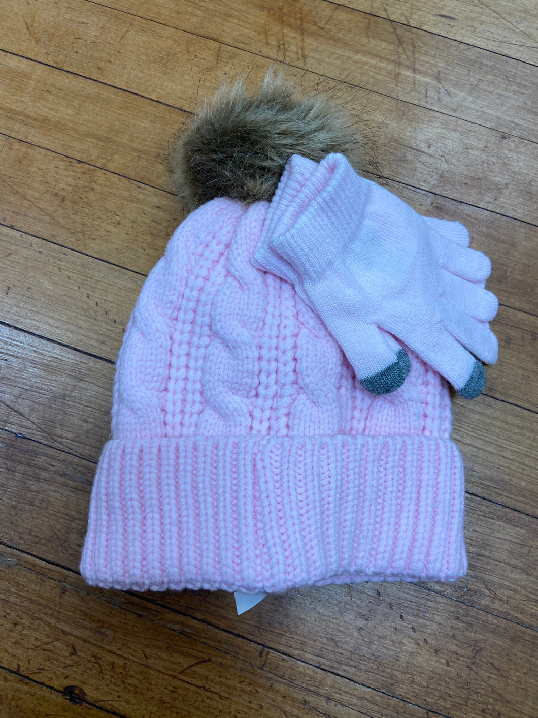 HAT AND GLOVE SET