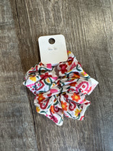 Load image into Gallery viewer, SCRUNCHIE
