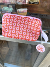 Load image into Gallery viewer, COSMETIC BAG
