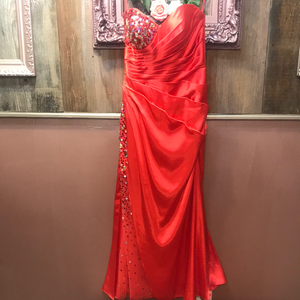 MAGGIE SOTTERO-CORAL-8